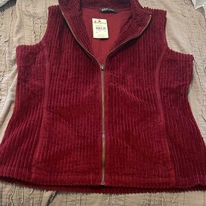 Woolrich Kinsdale Burgundy Corduroy Vest